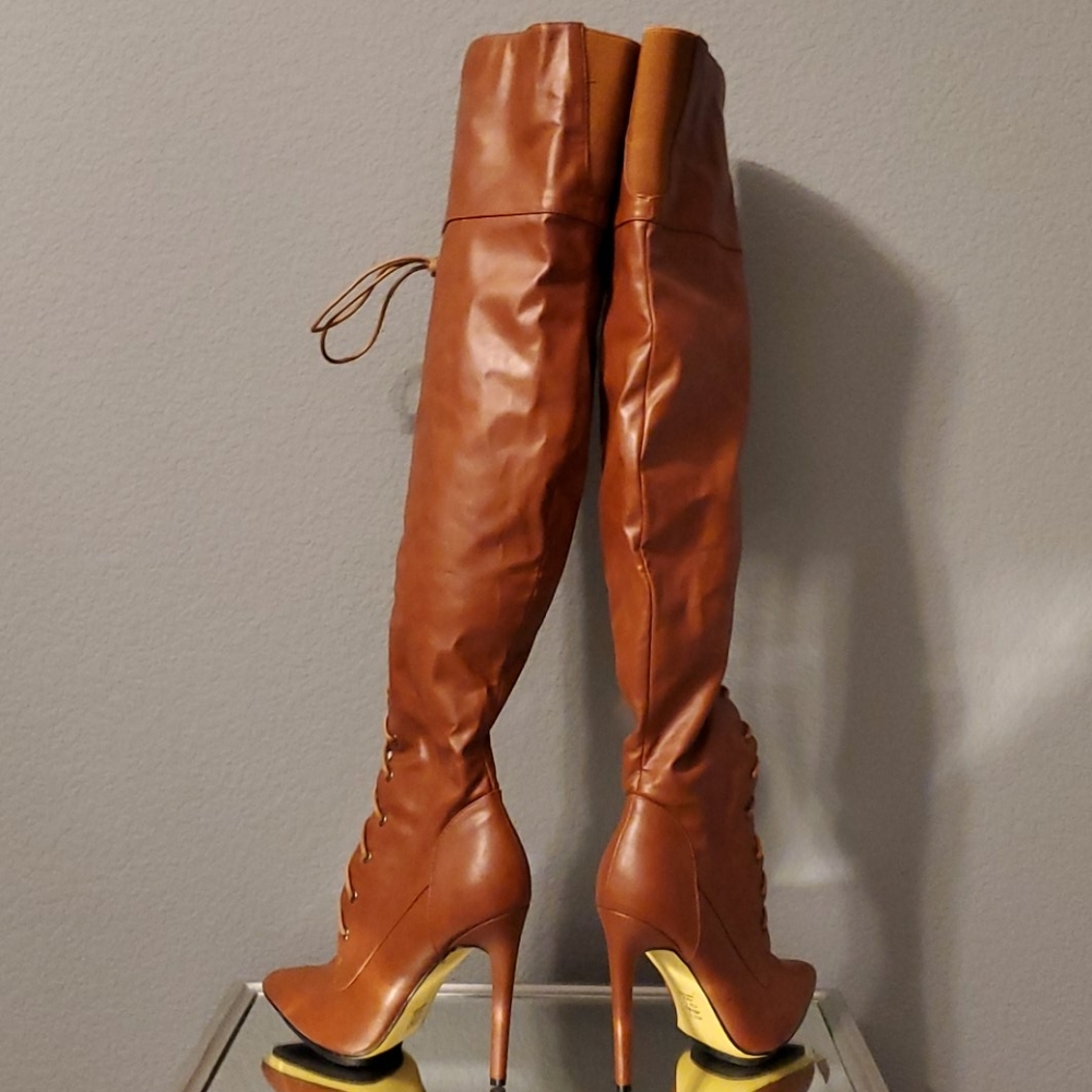 Like New...In Great Condition Cognac Color Boots - image 7